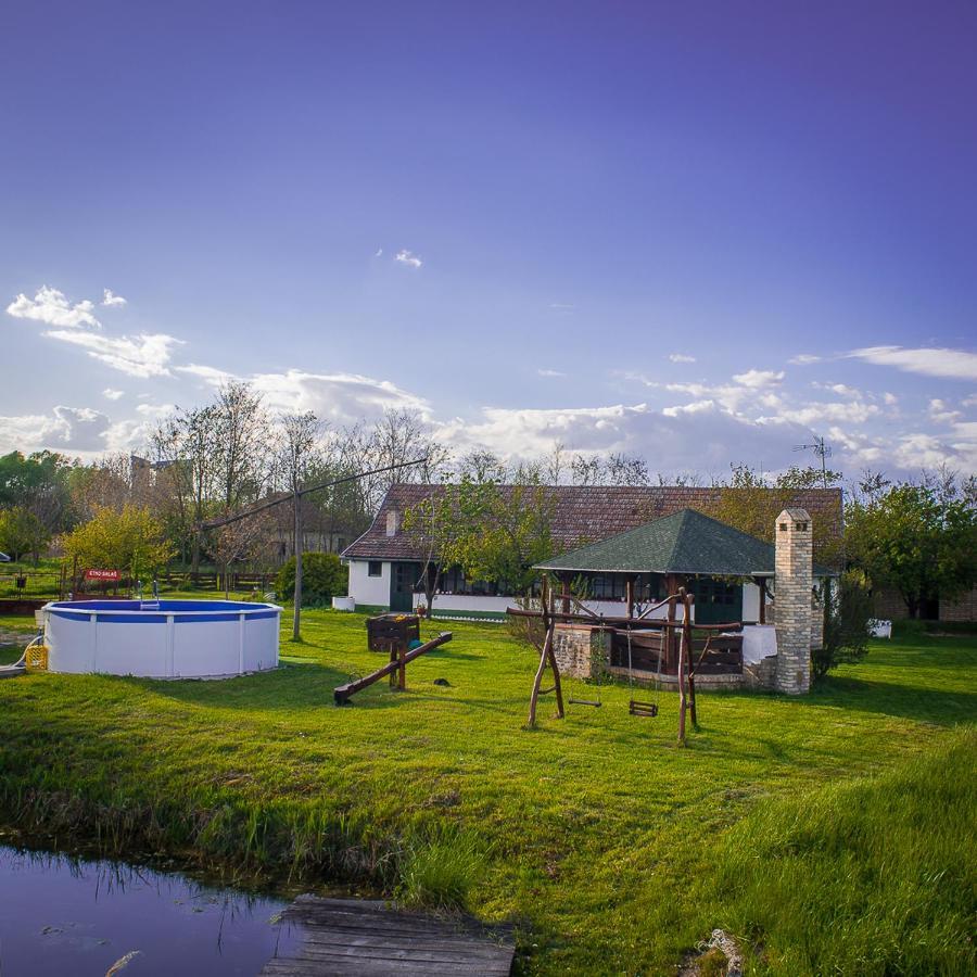 Вилла Etno Salas - Etno Ranch - Seosko Turisticko Domacinstvo Палич Экстерьер фото